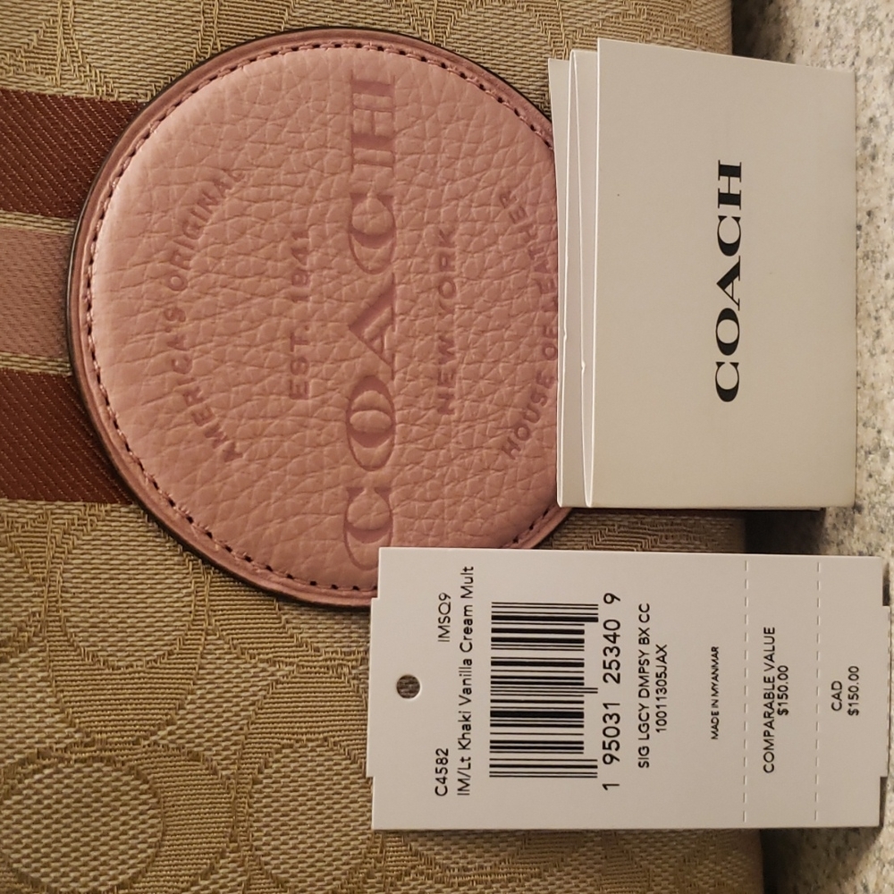 NWT Coach cosmetic bad - Picture 2 of 8